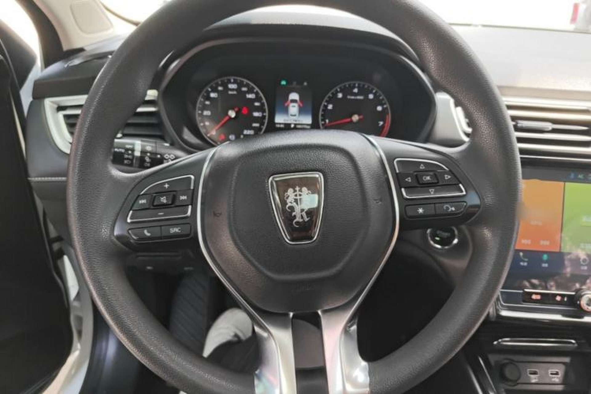 Used Roewe i5 2019 1.5L Automatic 4G Connected Langhao Edition Steering Wheel