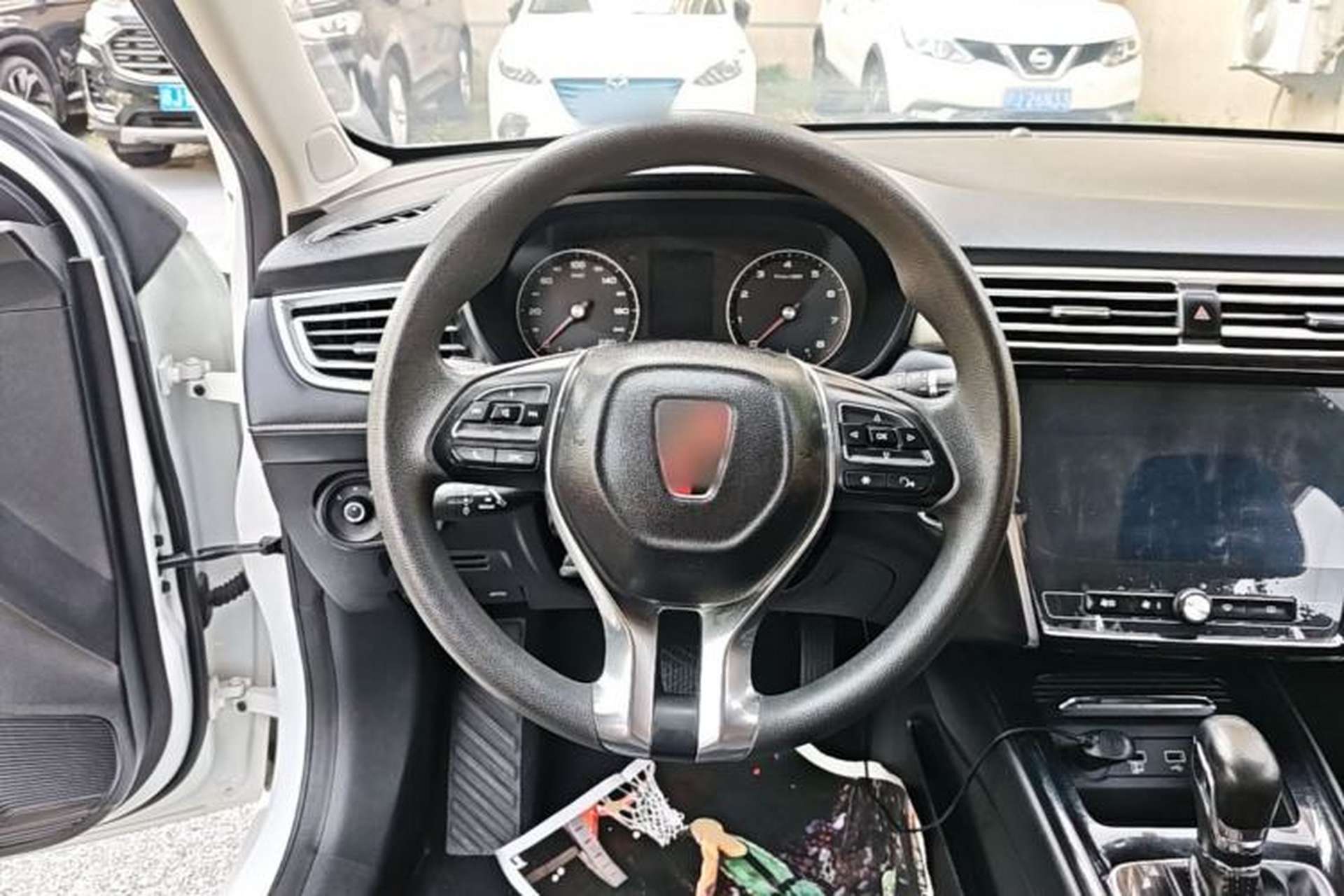 Used Roewe i5 2019 1.5L Automatic 4G Connected Langhao Edition Steering Wheel