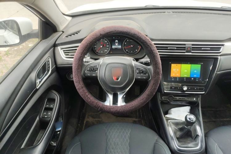 Used Roewe i5 2019 1.5L Manual 4G Connected Langyue Edition Steering Wheel
