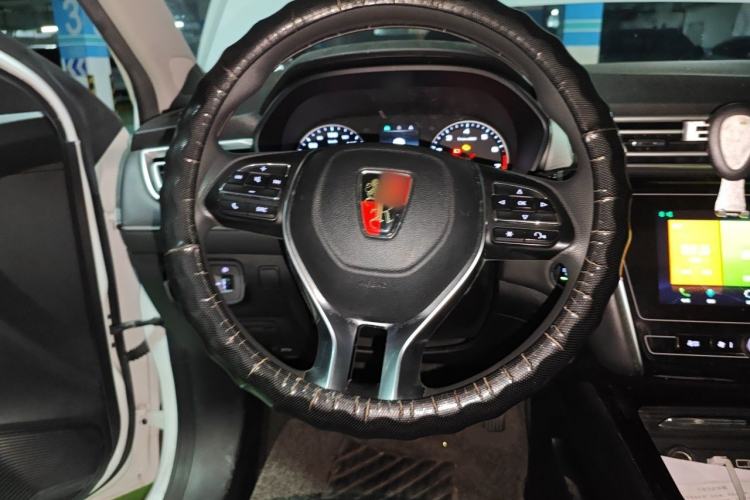 Used Roewe i5 2019 1.5L Automatic 4G Connected Langyue Edition Steering Wheel