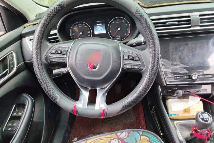 Used Roewe i5 2019 1.5L Manual 4G Connect Leehao Flagship Edition Steering Wheel