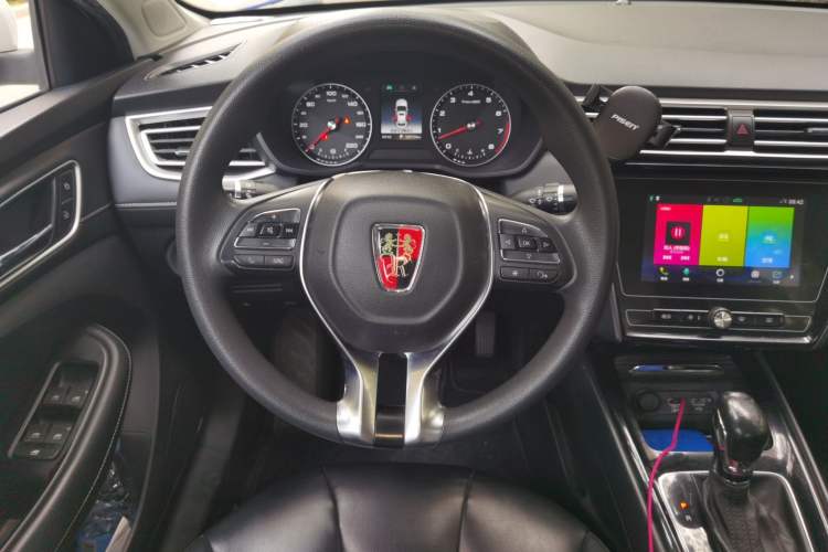 Used Roewe i5 2019 1.5L Automatic 4G Connected Langyue Edition Steering Wheel