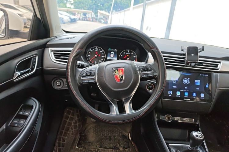 Used Roewe i5 2019 1.5L Manual 4G Connect Leehao Flagship Edition Steering Wheel