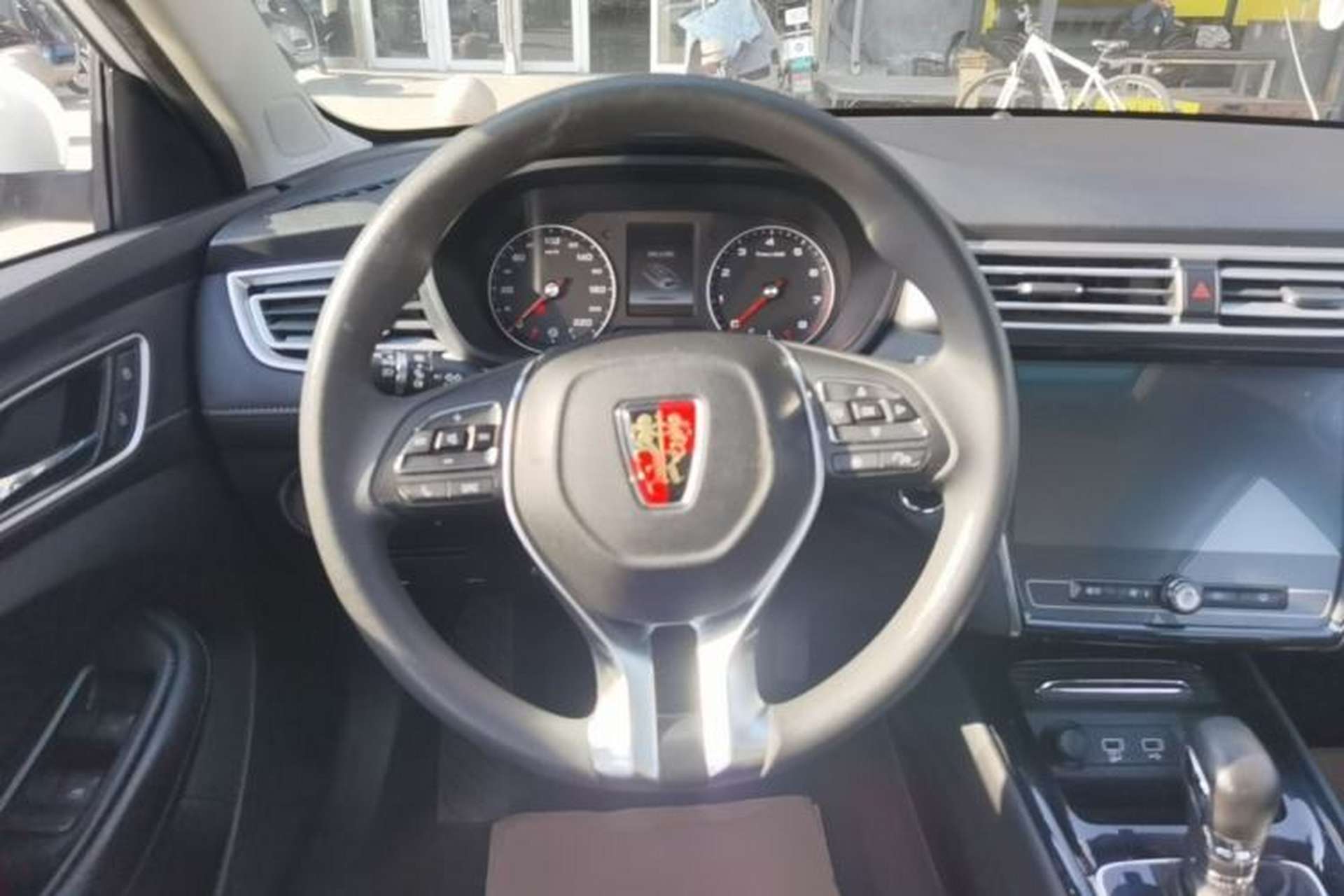 Used Roewe i5 2019 1.5L Automatic 4G Connected Langhao Edition Steering Wheel