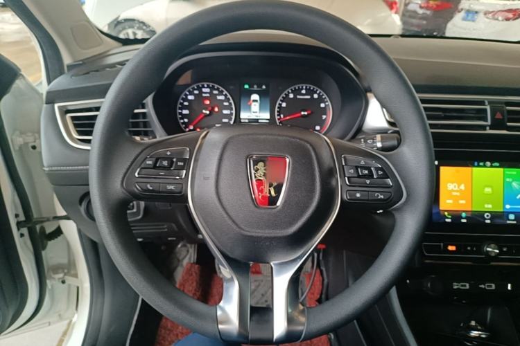 Used Roewe i5 2019 1.5L Manual 4G Connected Langyue Edition Steering Wheel