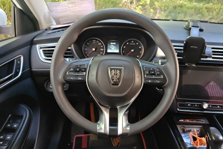Used Roewe i5 2019 1.5L Automatic 4G Connected Linghao Edition Steering Wheel