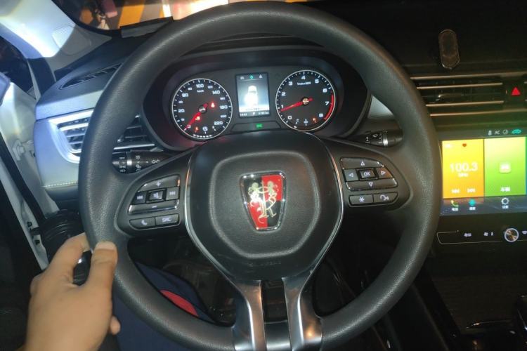 Used Roewe i5 2019 1.5L Automatic 4G Connected Langhao Edition Steering Wheel