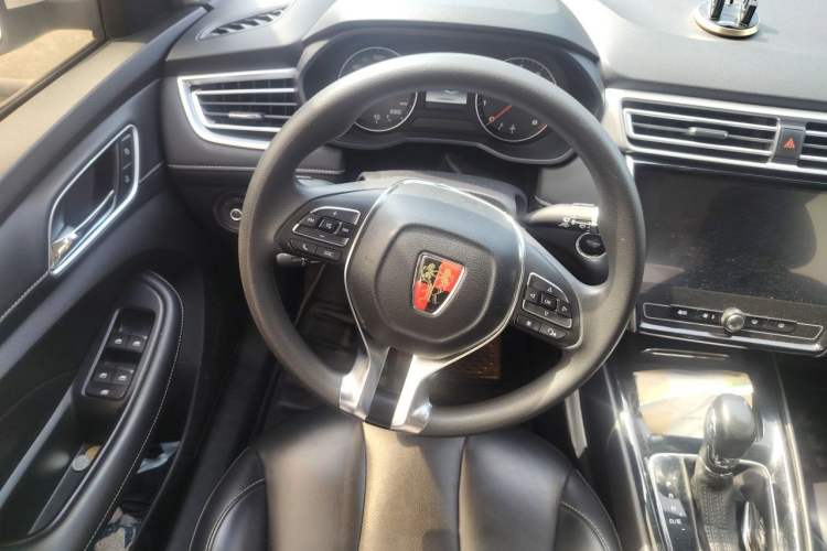 Used Roewe i5 2019 1.5L Automatic 4G Connected Langhao Edition Steering Wheel