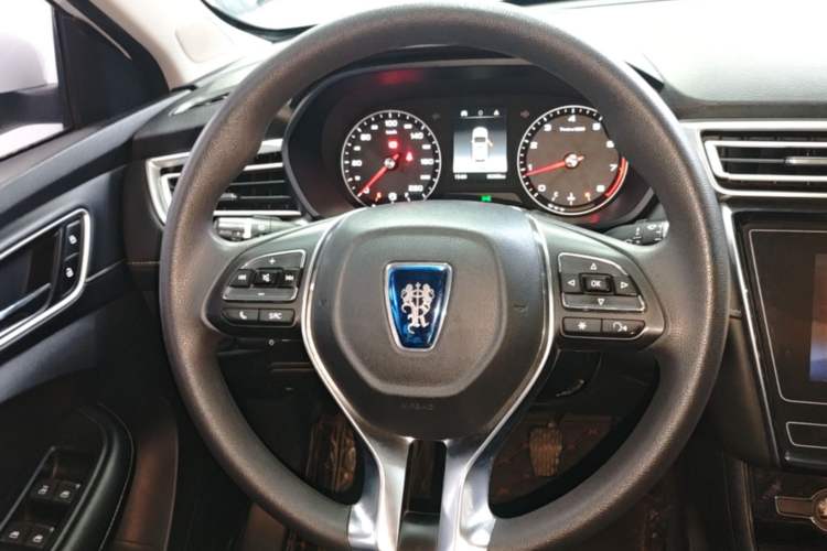 Used Roewe i5 2019 1.5L Manual 4G Connect Leehao Flagship Edition Steering Wheel