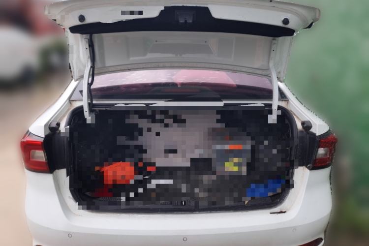 Used Roewe i5 2019 1.5L Automatic 4G Connected Langyue Edition Trunk