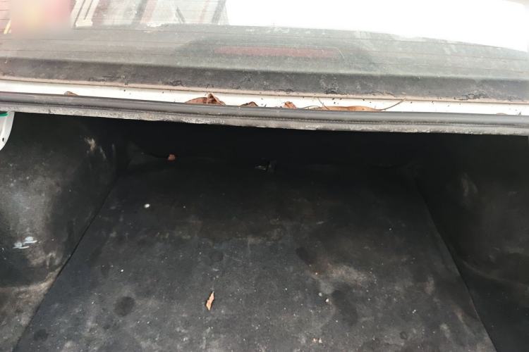 Used Roewe i5 2019 1.5L Manual 4G Connectable Langhao Edition Trunk