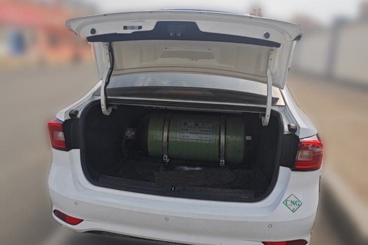 Used Roewe i5 2019 1.5L Automatic 4G Connected Linghao Edition Trunk