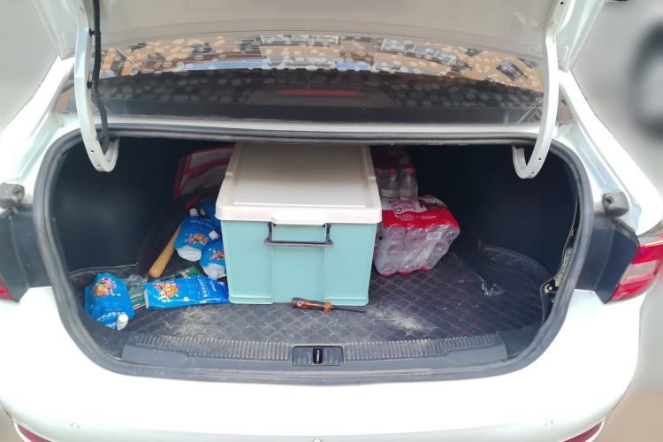Used Roewe i5 2019 1.5L Manual 4G Connected Langyue Edition Trunk