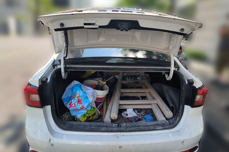 Used Roewe i5 2019 1.5L Automatic 4G Connected Langhao Edition Trunk