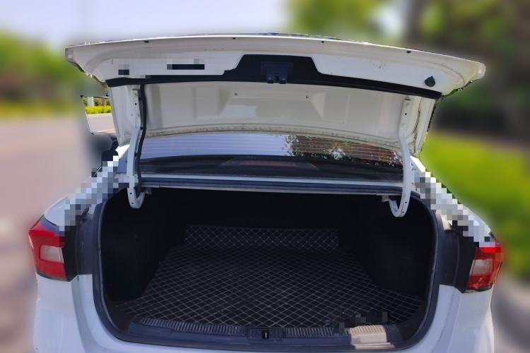 Used Roewe i5 2019 1.5L Automatic 4G Connected Linghao Flagship Edition Trunk