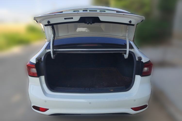 Used Roewe i5 2019 1.5L Automatic 4G Connected Linghao Edition Trunk