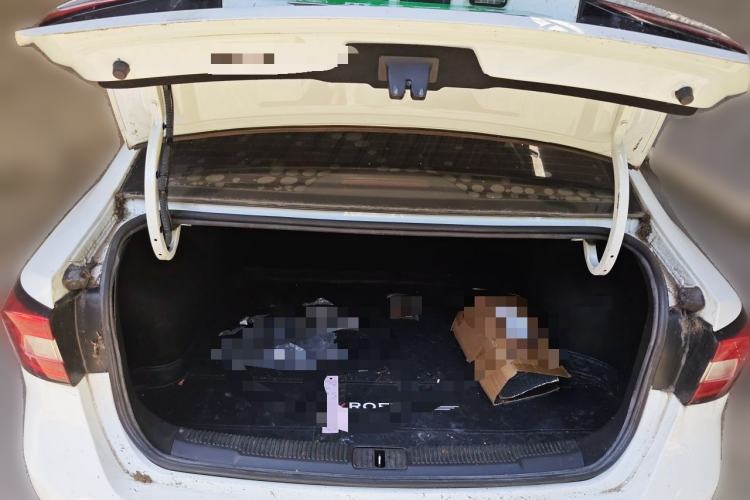 Used Roewe i5 2019 1.5L Automatic 4G Connected Langyue Edition Trunk