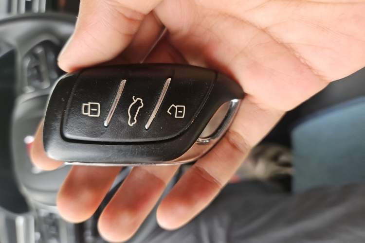 Used Roewe i5 2019 1.5L Manual 4G Connectable Langhao Edition Vehicle Key