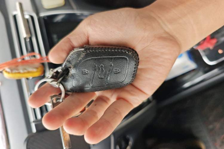 Used Roewe i5 2019 1.5L Automatic 4G Connected Langhao Edition Vehicle Key