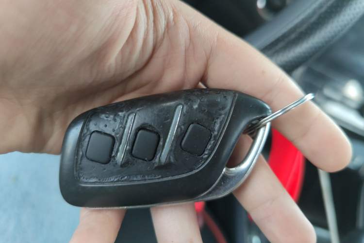 Used Roewe i5 2019 1.5L Manual 4G Connected Langyue Edition Vehicle Key
