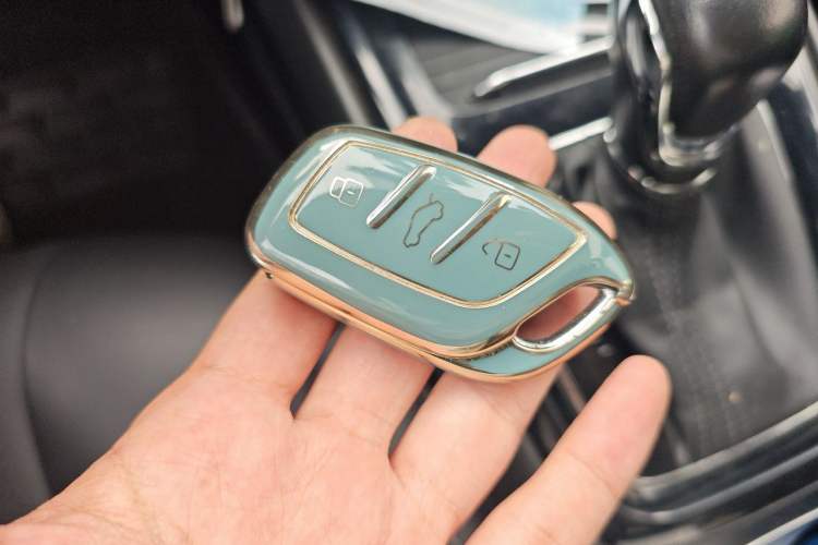 Used Roewe i5 2019 1.5L Automatic 4G Connected Linghao Flagship Edition Vehicle Key