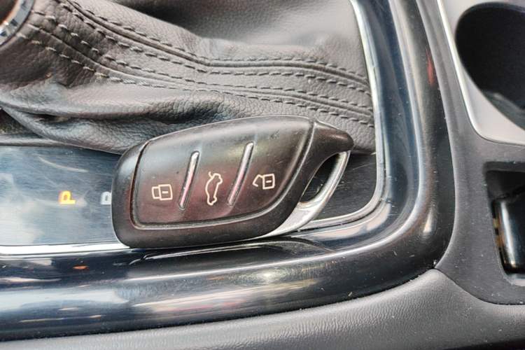 Used Roewe i5 2019 1.5L Automatic 4G Connected Langhao Edition Vehicle Key