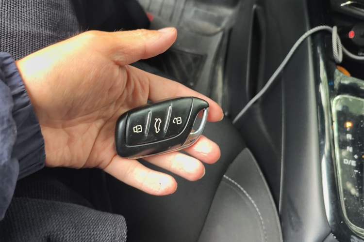 Used Roewe i5 2019 1.5L Automatic 4G Connected Linghao Edition Vehicle Key