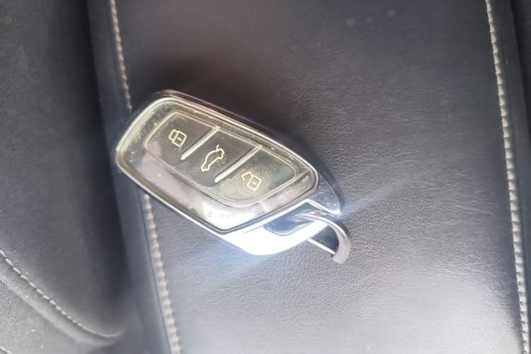 Used Roewe i5 2019 1.5L Automatic 4G Connected Langyue Edition Vehicle Key