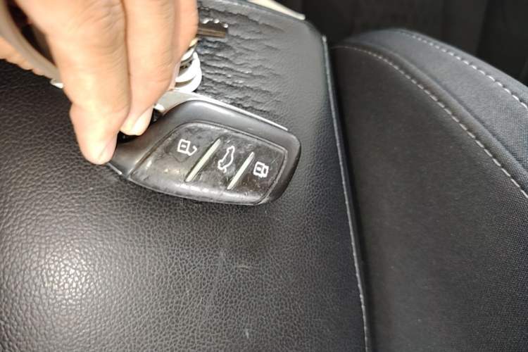 Used Roewe i5 2019 1.5L Automatic 4G Connected Linghao Edition Vehicle Key