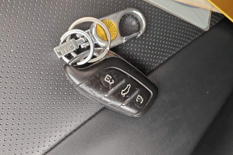 Used Roewe i5 2019 1.5L Automatic 4G Connected Langhao Edition Vehicle Key