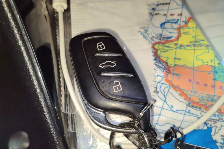 Used Roewe i5 2019 1.5L Manual 4G Connected Langyue Edition Vehicle Key