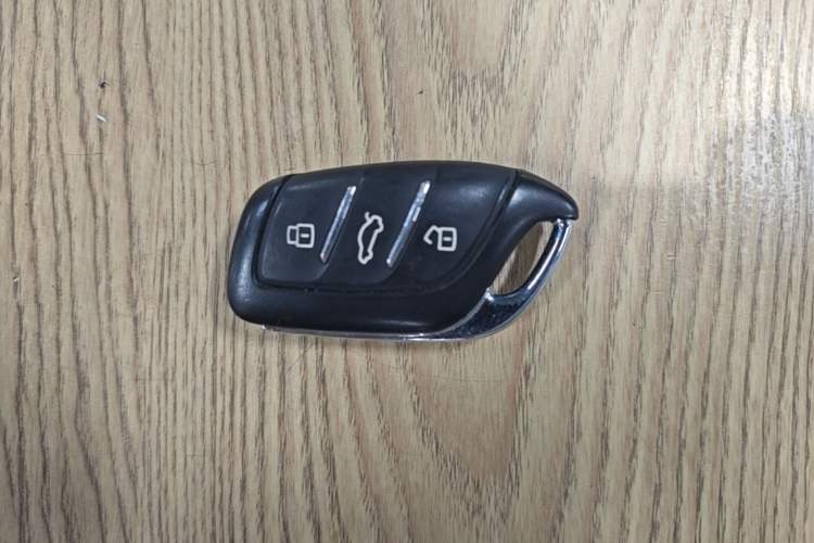 Used Roewe i5 2019 1.5L Automatic 4G Connected Linghao Flagship Edition Vehicle Key