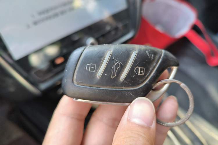 Used Roewe i5 2019 1.5L Automatic 4G Connected Langhao Edition Vehicle Key
