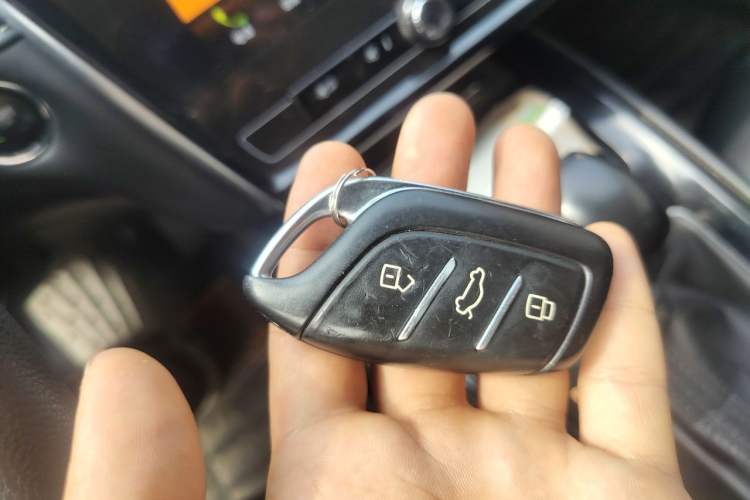 Used Roewe i5 2019 1.5L Automatic 4G Connected Langhao Edition Vehicle Key