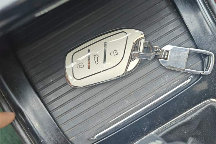Used Roewe i5 2019 1.5L Automatic 4G Connected Langhao Edition Vehicle Key