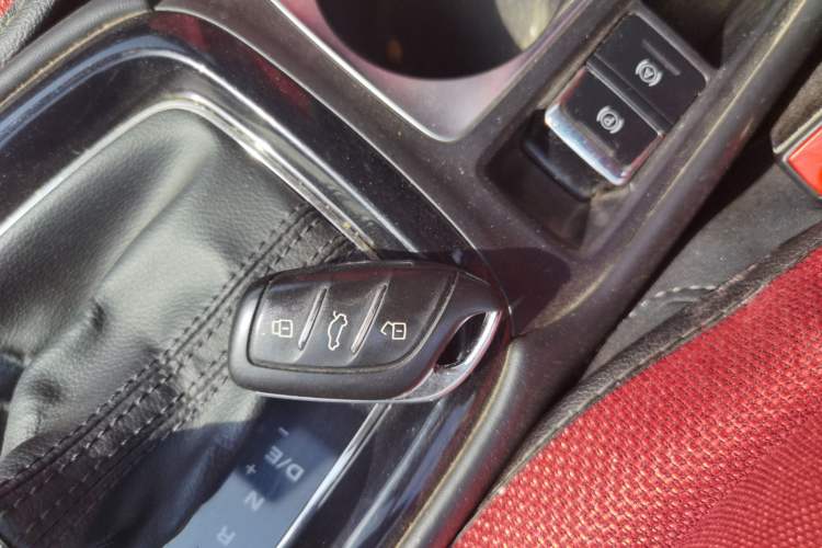 Used Roewe i5 2019 1.5L Automatic 4G Connected Langyue Edition Vehicle Key