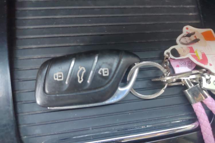 Used Roewe i5 2019 1.5L Automatic 4G Connected Linghao Edition Vehicle Key