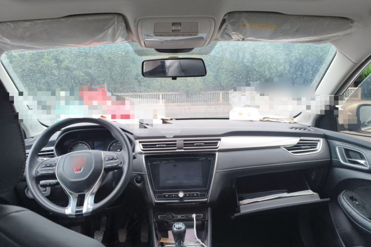 Used Roewe i5 2019 1.5L Manual 4G Connectable Langhao Edition Center Console