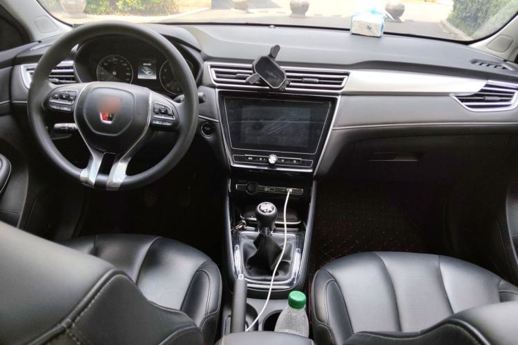 Used Roewe i5 2019 1.5L Manual 4G Connectable Langhao Edition Center Console