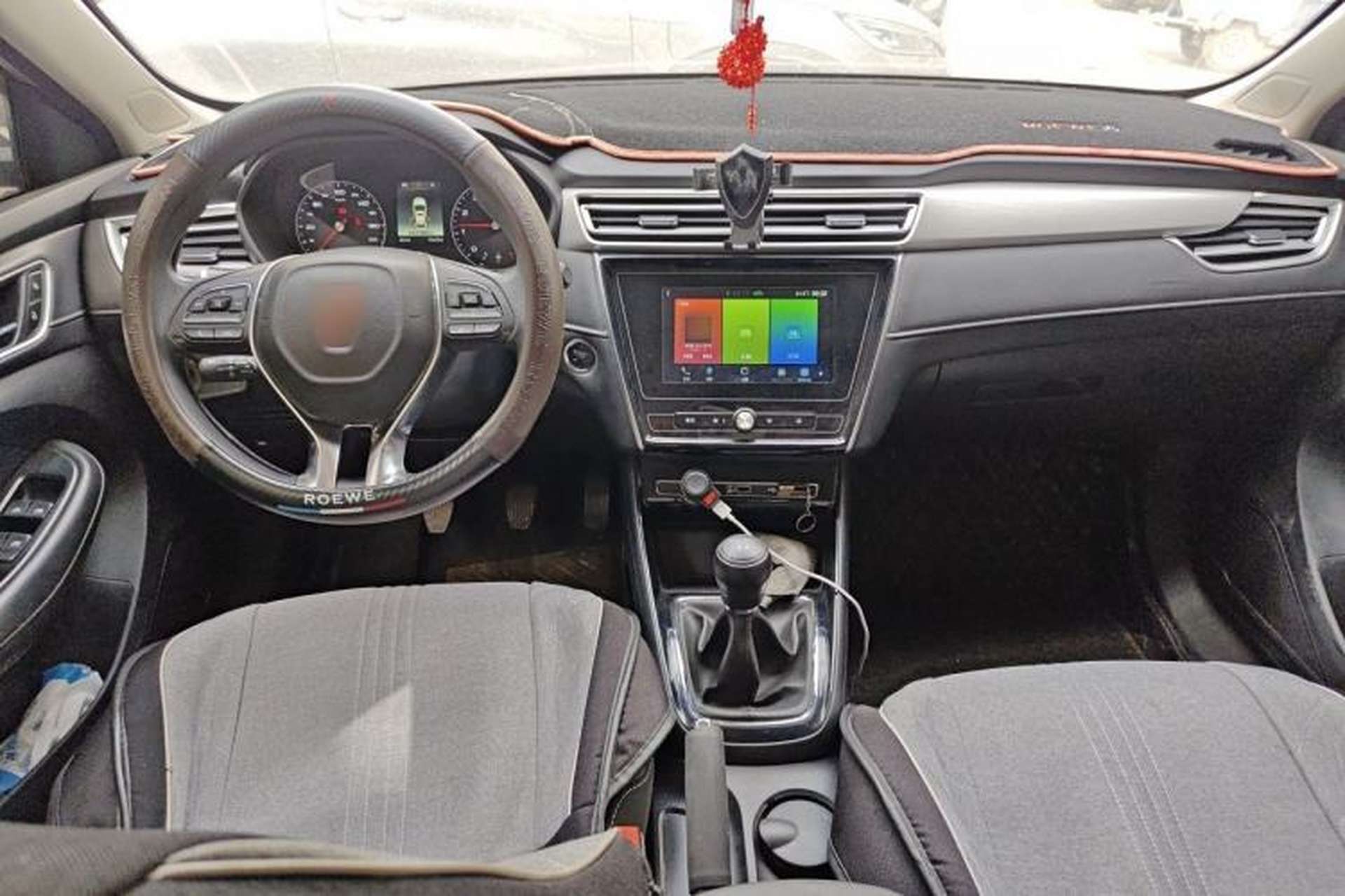 Used Roewe i5 2019 1.5L Manual 4G Connect Leehao Flagship Edition Center Console