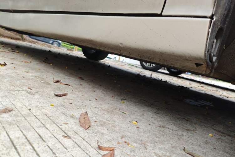 Used Roewe i5 2019 1.5L Automatic 4G Connected Langhao Edition Chassis Front Right