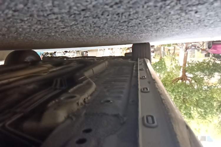 Used Roewe i5 2019 1.5L Automatic 4G Connected Linghao Flagship Edition Chassis Rear Left