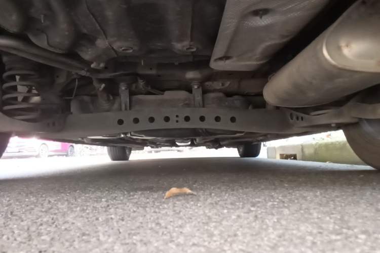Used Roewe i5 2019 1.5L Automatic 4G Connected Linghao Flagship Edition Chassis Rear