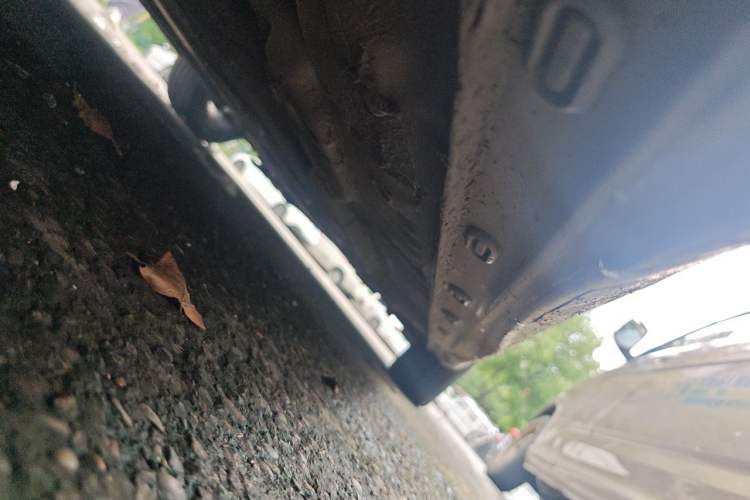 Used Roewe i5 2019 1.5L Manual 4G Connected Langyue Edition Chassis Rear Right