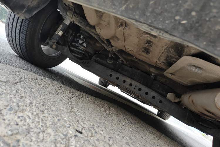 Used Roewe i5 2019 1.5L Automatic 4G Connected Langhao Edition Chassis Rear