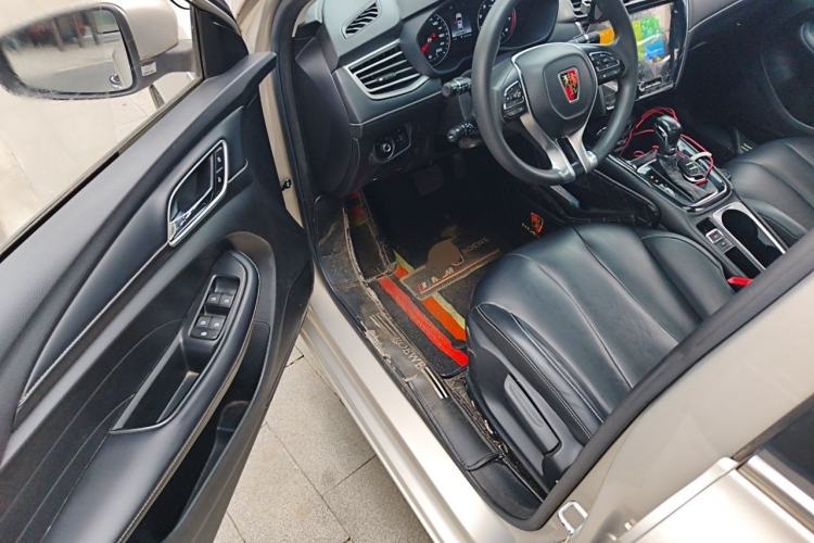 Used Roewe i5 2019 1.5L Automatic 4G Connected Langhao Edition Driver Seat