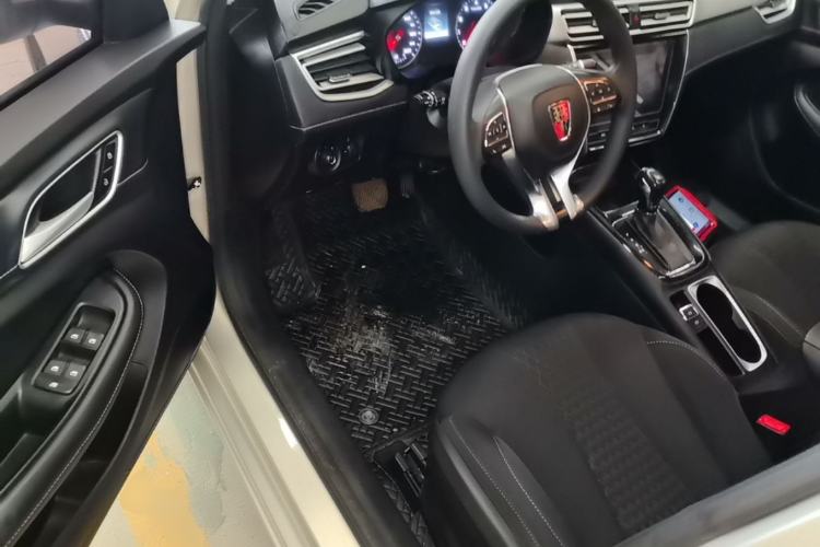Used Roewe i5 2019 1.5L Automatic 4G Connected Langyue Edition Driver Seat