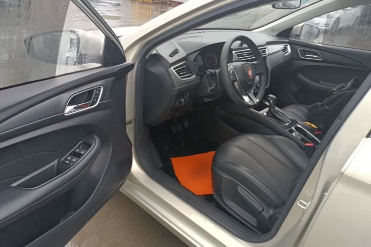 Used Roewe i5 2019 1.5L Automatic 4G Connected Langhao Edition Driver Seat