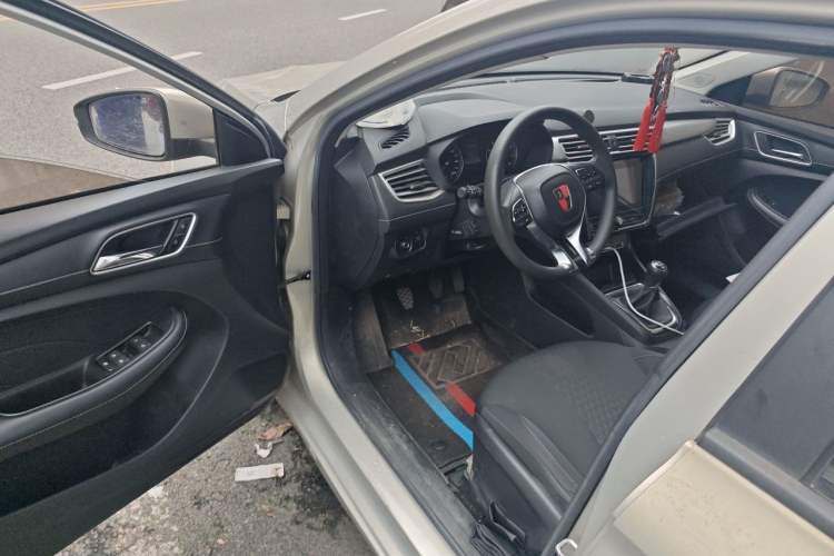 Used Roewe i5 2019 1.5L Manual 4G Connected Langyue Edition Driver Seat