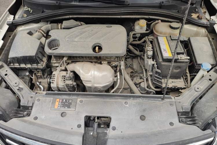 Used Roewe i5 2019 1.5L Automatic 4G Connected Langhao Edition Engine Bay